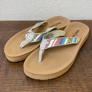 Minnetonka Flip Flop Sandals HEDY Size 6